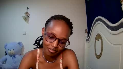 Snapshot of t_okyo chatting on 01.27.25 TOKYO online show from 01.27.25