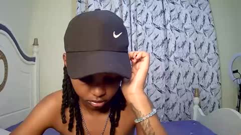 Snapshot of t_okyo chatting on 03.03.25 TOKYO online show from 03.03.25