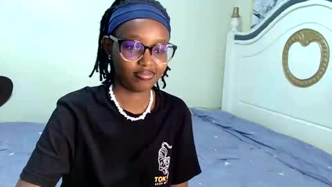 Snapshot of t_okyo chatting on 09.11.25 TOKYO online show from 09.11.25