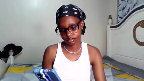 Snapshot of t_okyo chatting on 09.24.25 TOKYO online show from 09.24.25