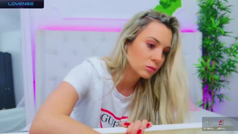 Snapshot of taahiraarabian chatting on 12.29.24 Arianna online show from 12.29.24