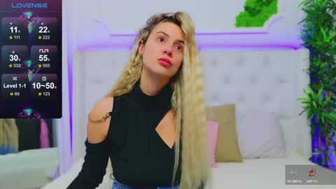 Snapshot of taahiraarabian chatting on 01.20.25 Arianna online show from 01.20.25