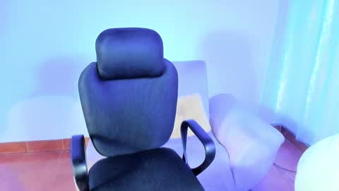 Snapshot of tabitapurple chatting on 12.19.24 TABITA online show from 12.19.24