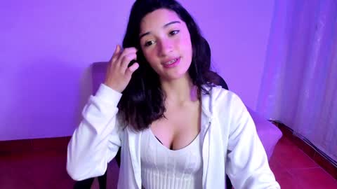 Snapshot of tabitapurple chatting on 01.09.25 TABITA online show from 01.09.25