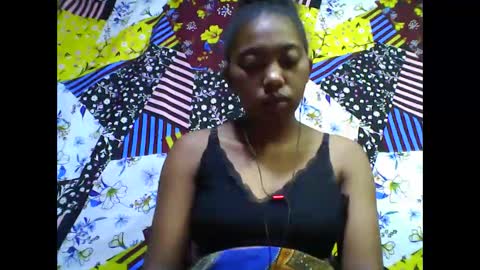 Snapshot of tahiriniah chatting on 10.24.25 tahiriniah online show from 10.24.25