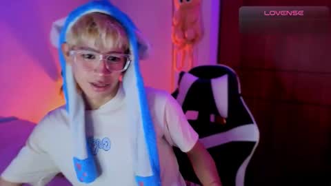 taichi online show from 12.18.25