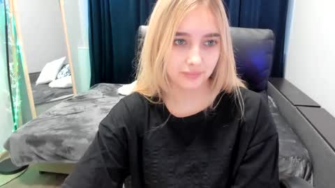 Snapshot of taisia_hot chatting on 07.23.26 Taisia online show from 07.23.26