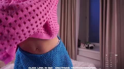 Snapshot of taitehambelton chatting on 11.20.25 Mia online show from 11.20.25