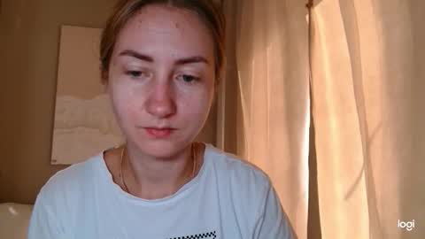  Kira  online show from 09.18.25