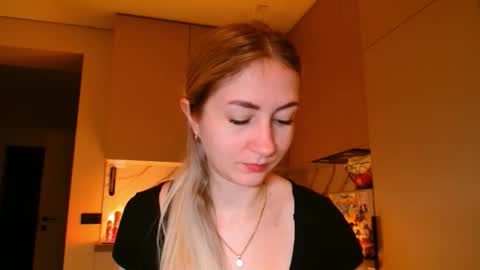  Kira  online show from 02.02.26