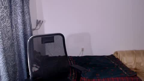 Snapshot of tall_sam chatting on 02.21.25 tall_sam online show from 02.21.25