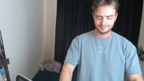 Snapshot of tall_sam chatting on 09.12.25 tall_sam online show from 09.12.25