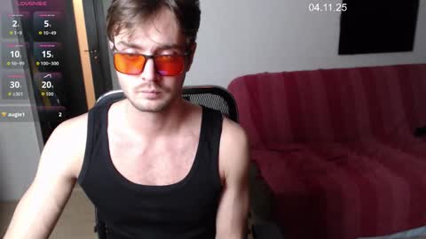 Snapshot of tall_sam chatting on 11.04.25 tall_sam online show from 11.04.25