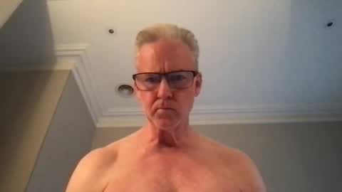 Snapshot of tallandfit000 chatting on 11.07.25 tallandfit000 online show from 11.07.25