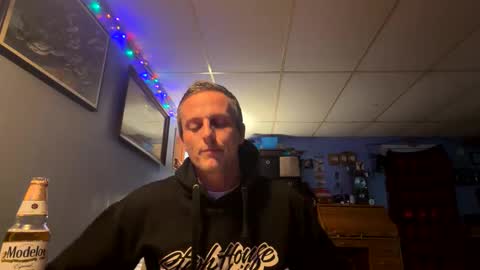 first stream was very fun grateful for every follow and super active chat online show from 04.11.26