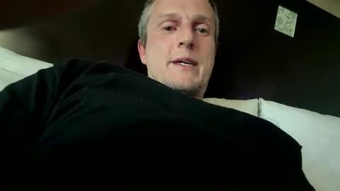 first stream was very fun grateful for every follow and super active chat online show from 04.21.26