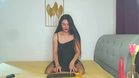 Snapshot of talyanarosa chatting on 01.22.25 Talyana online show from 01.22.25