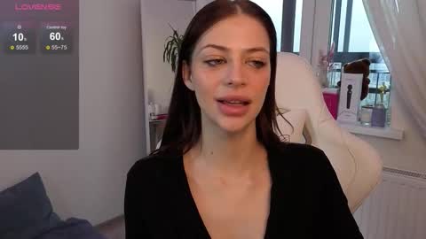 Snapshot of tamagotchi_san chatting on 11.25.25 Daria Promisess online show from 11.25.25