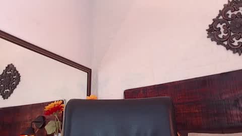    online show from 02.08.25