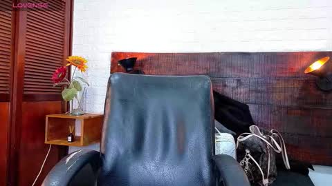    online show from 11.23.25