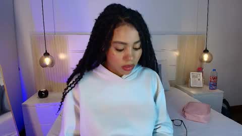 Snapshot of tamara_walter chatting on 12.13.25 Tamara online show from 12.13.25