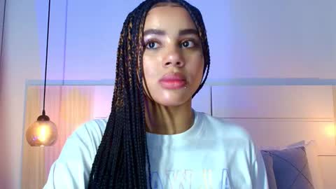 Snapshot of tamara_walter chatting on 12.20.25 Tamara online show from 12.20.25