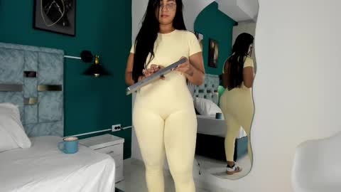 tamaraa online show from 11.25.25