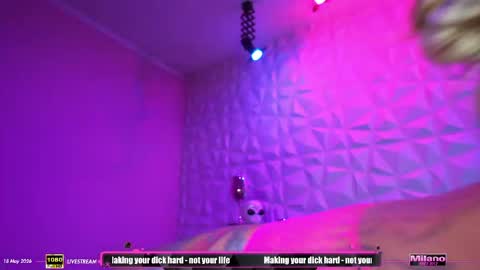 Snapshot of tamaramilano chatting on 05.18.26 TamaraMilano online show from 05.18.26