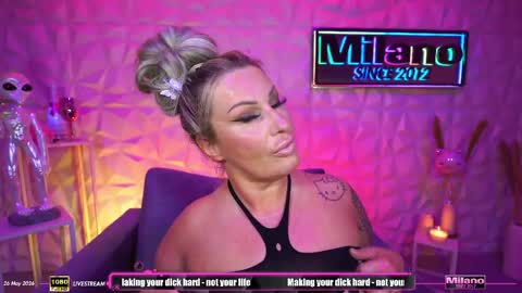 Snapshot of tamaramilano chatting on 05.26.26 TamaraMilano online show from 05.26.26