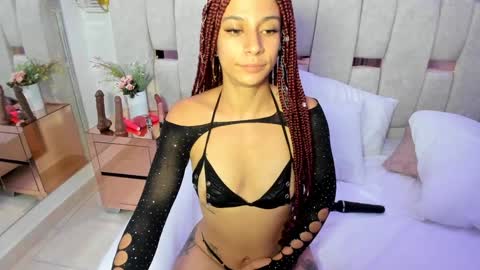 Snapshot of tamhy_ferrara chatting on 12.30.24 Tamhy online show from 12.30.24