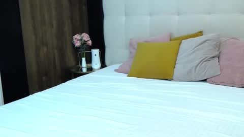 Snapshot of tamia_lou chatting on 09.18.25 Tamia online show from 09.18.25