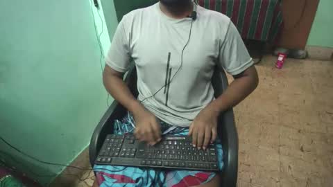 Snapshot of tamil_nadu chatting on 10.29.25 tamil_nadu online show from 10.29.25