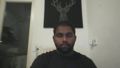 Snapshot of tamilpaiyan09 chatting on 05.15.26 tamilpaiyan09 online show from 05.15.26