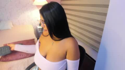 Snapshot of tammara_brm chatting on 05.24.26 Tammara online show from 05.24.26