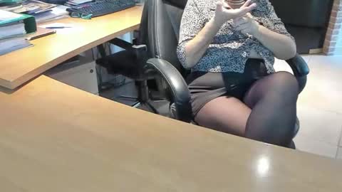 Snapshot of tammy4camfun chatting on 09.17.25 Tammy online show from 09.17.25