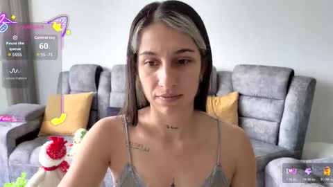 Snapshot of tammyandrade_ chatting on 12.22.25 tammy online show from 12.22.25