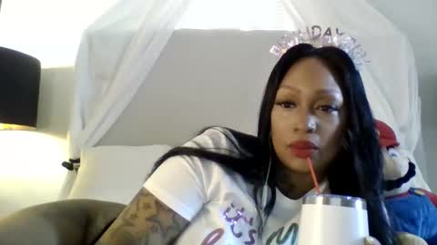 Snapshot of tammygold chatting on 05.16.26 Tammygold online show from 05.16.26