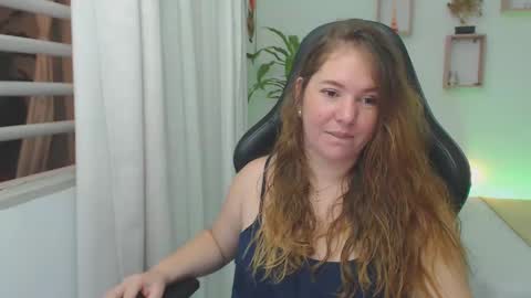 Snapshot of tamy_shine87 chatting on 12.14.24 Im Samy online show from 12.14.24