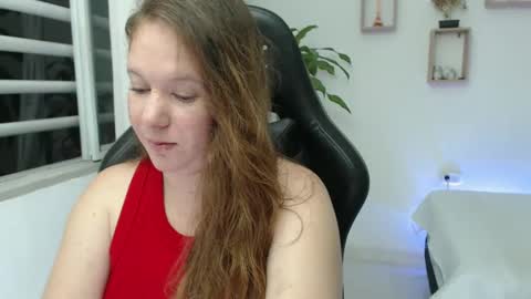 Snapshot of tamy_shine87 chatting on 12.29.24 Im Samy online show from 12.29.24