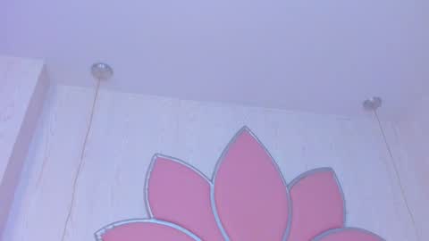 Snapshot of tamyeliot chatting on 02.09.25 Tamy online show from 02.09.25