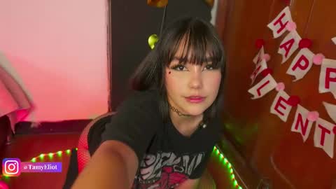 Snapshot of tamyeliot chatting on 09.25.25 Tamy online show from 09.25.25