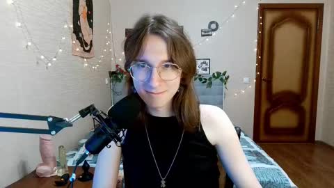 Snapshot of tangerine4dreams chatting on 02.13.25 Milena Kuprianova online show from 02.13.25