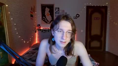 Snapshot of tangerine4dreams chatting on 02.22.25 Milena Kuprianova online show from 02.22.25