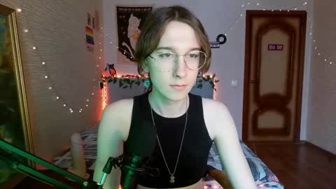 Snapshot of tangerine4dreams chatting on 02.23.25 Milena Kuprianova online show from 02.23.25