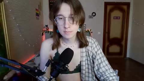 Snapshot of tangerine4dreams chatting on 03.01.25 Milena Kuprianova online show from 03.01.25