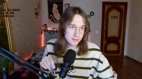 Snapshot of tangerine4dreams chatting on 03.03.25 Milena Kuprianova online show from 03.03.25