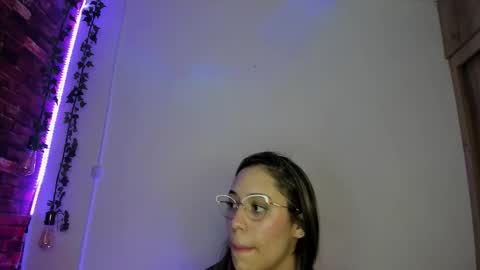 tania06 online show from 12.13.25