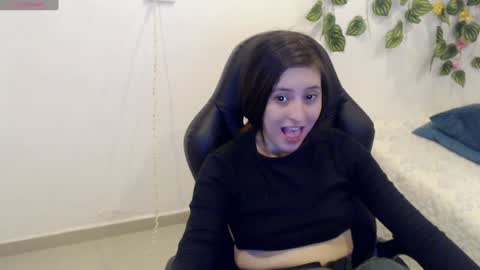 Snapshot of taniadevil_69 chatting on 12.30.24 Tania online show from 12.30.24