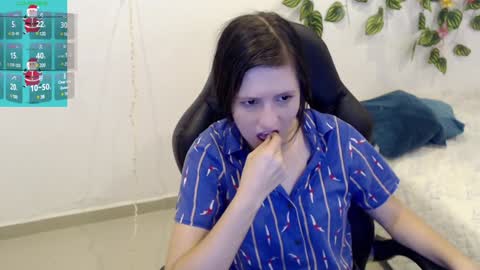 Snapshot of taniadevil_69 chatting on 12.31.24 Tania online show from 12.31.24