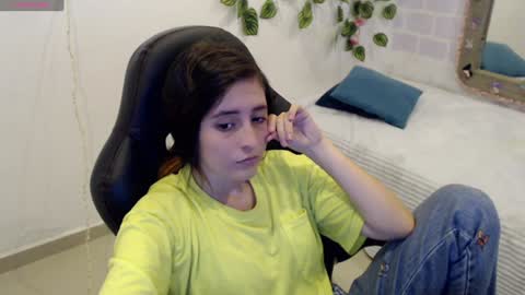 Snapshot of taniadevil_69 chatting on 01.21.25 Tania online show from 01.21.25
